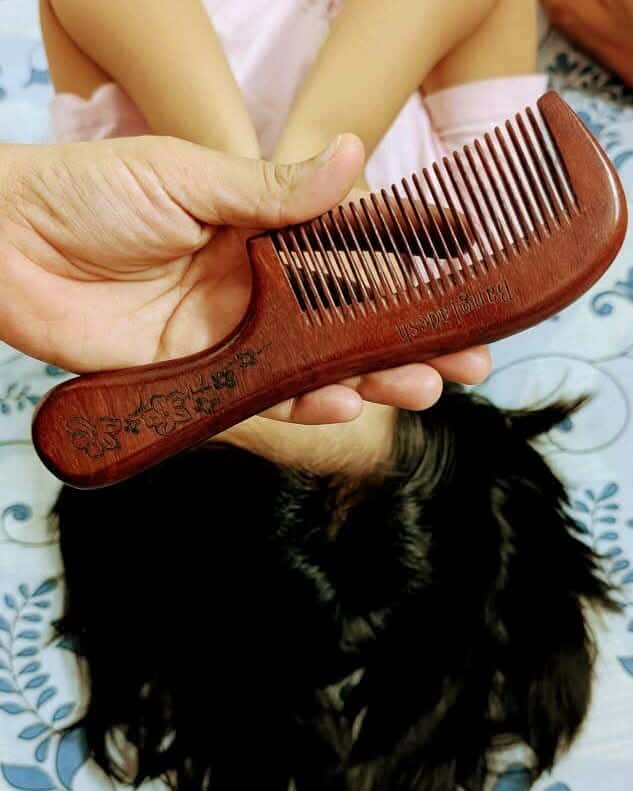 China Fashion Wooden Hair Comb- 1pc - Hair Brush